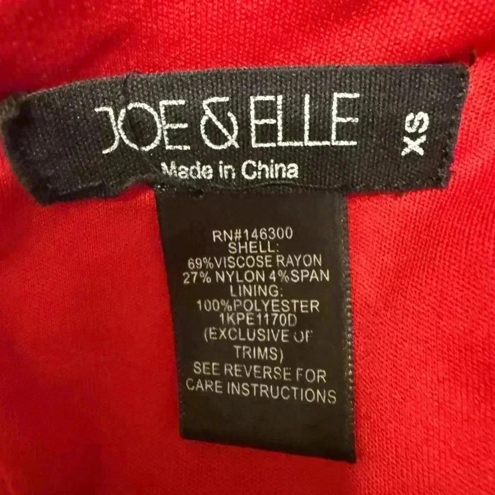 Red bodycon lined dress with spaghetti straps & peephole by Joe & Elle. Size XS - Picture 5 of 6